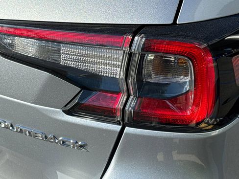 Certified 2025 Subaru Outback Premium image 31