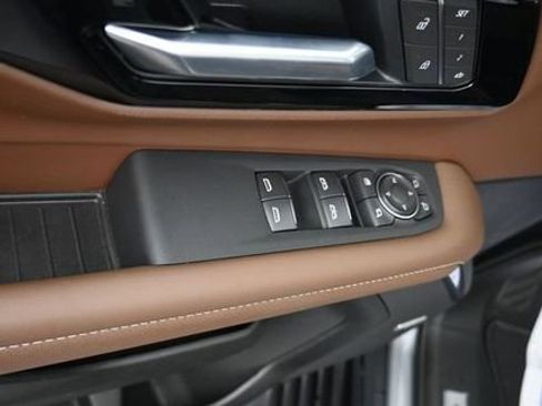 Used 2026 Chevrolet Tahoe High Country image 14