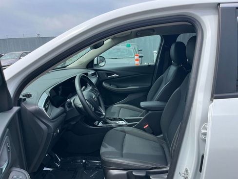 Used 2025 Buick Encore GX Preferred FWD image 27