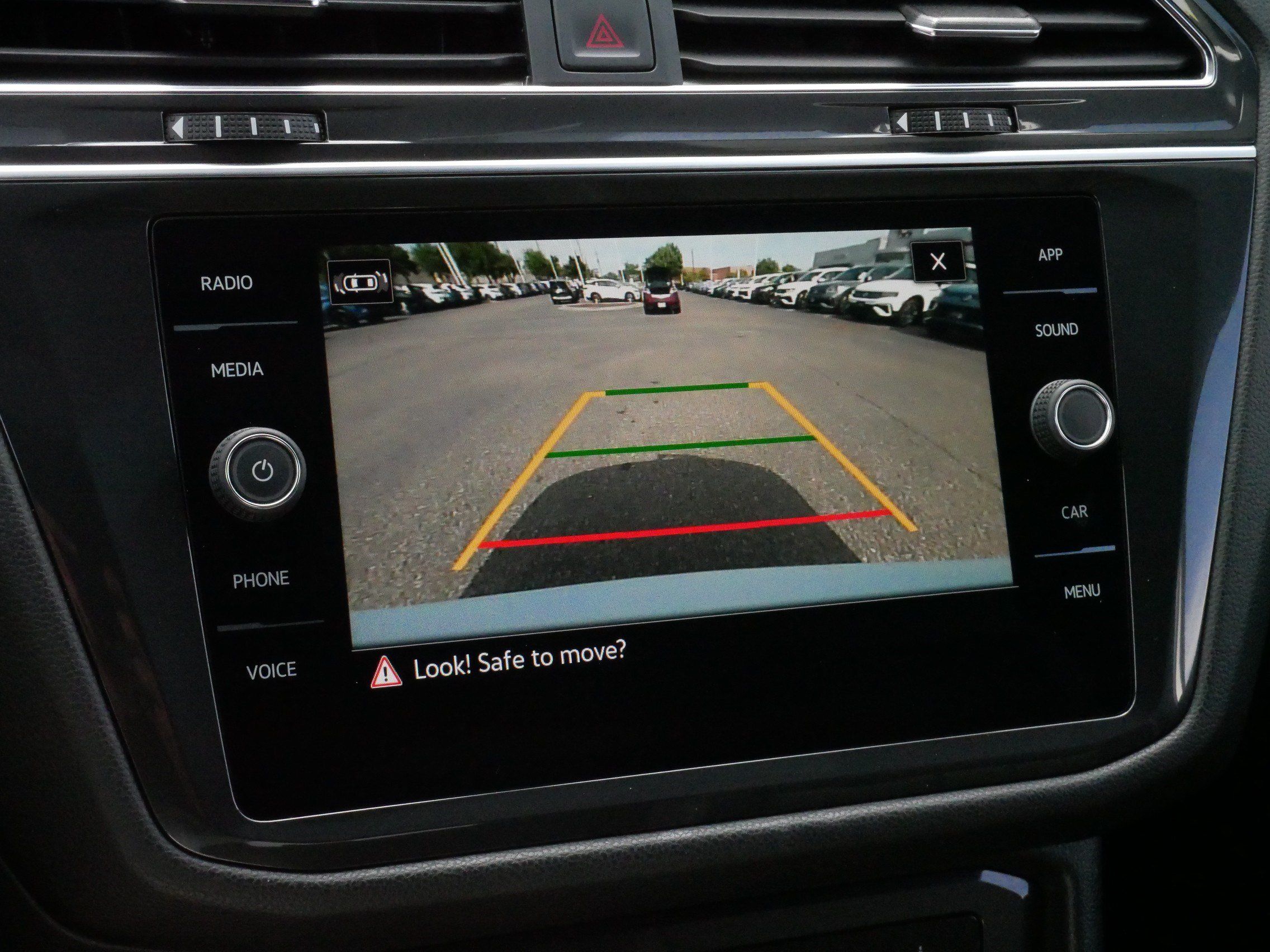 Certified 2023 Volkswagen Tiguan SE R-Line AWD/4WD image 29