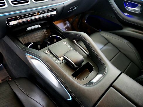 Certified 2025 Mercedes-Benz GLE 450e 4MATIC image 17