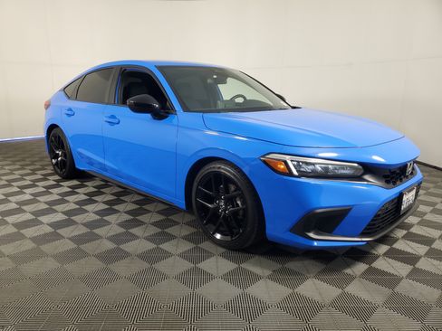 Certified 2024 Honda Civic Sport image 2