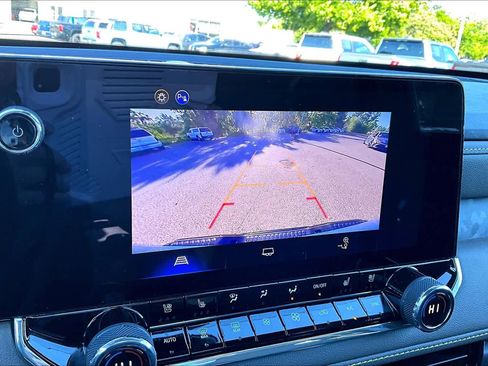 Used 2025 Chevrolet Colorado ZR2 AWD/4WD image 26