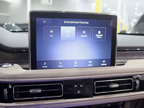 Used 2024 Lincoln Aviator Reserve w/ Equipment Group 201A AWD/4WD image 22