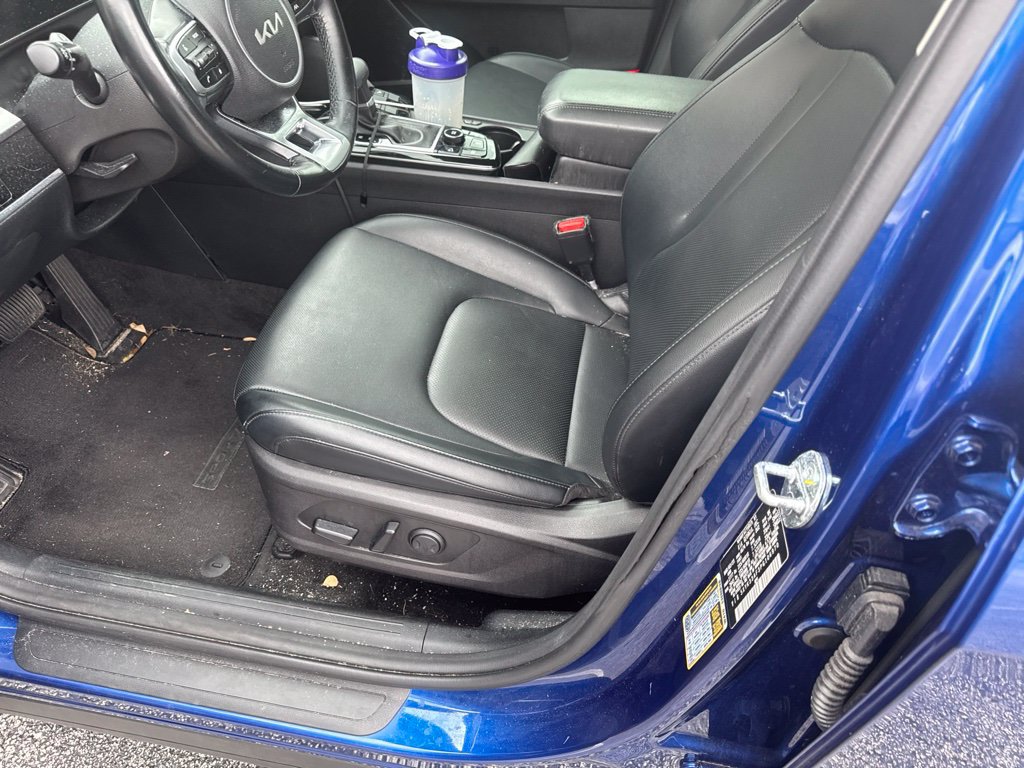 Used 2023 Kia Sportage EX FWD image 12