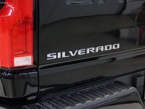 Used 2025 Chevrolet Silverado 2500 High Country w/ Technology Package image 23