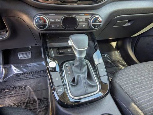 Used 2025 Kia Soul EX image 23