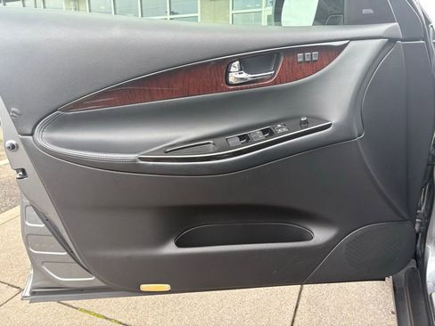 Used 2017 INFINITI QX50 Base w/ Technology Package image 11