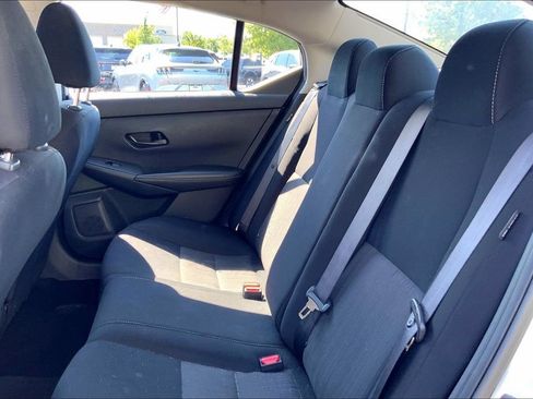 Used 2025 Nissan Sentra SV FWD image 11