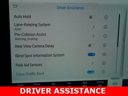 Used 2022 Ford F150 Lariat image 6