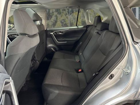 Used 2024 Toyota RAV4 XLE w/ Convenience Package FWD image 10