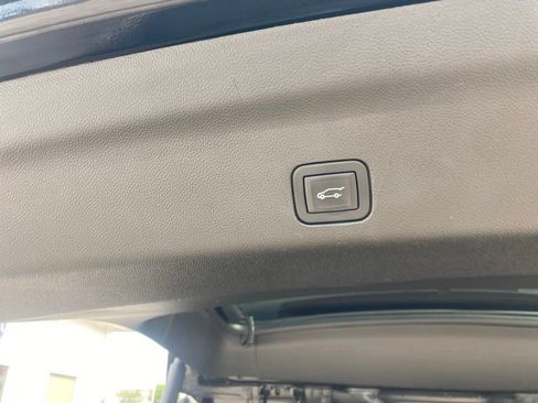 Used 2023 GMC Yukon AT4 w/ LPO, Floor Liner Package AWD/4WD image 11