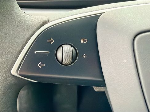 Used 2024 Tesla Model 3 Standard Range image 34