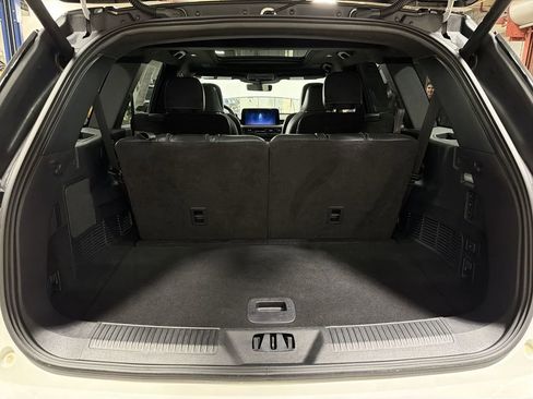 Used 2025 Lincoln Aviator Black Label w/ Black Label Special Edition image 21