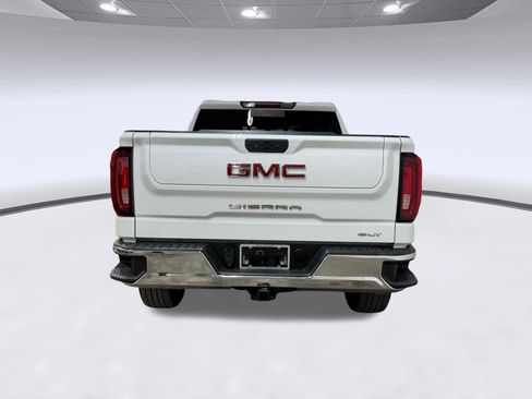 Used 2021 GMC Sierra 1500 SLT w/ SLT Premium Package AWD/4WD image 8