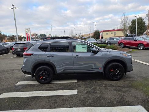 New 2026 Nissan Rogue SV image 4