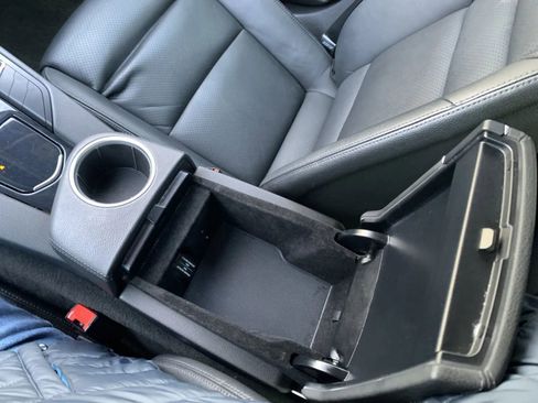 Used 2013 Porsche Panamera image 18