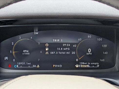 Used 2023 Lincoln Aviator Reserve w/ Equipment Group 201A image 10