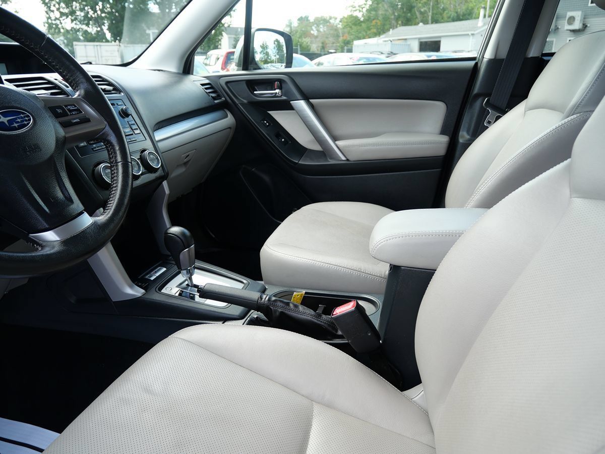 Used 2015 Subaru Forester 2.5i Limited AWD/4WD image 9