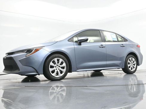 Used 2022 Toyota Corolla LE FWD image 41