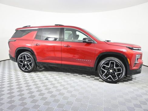 New 2026 Chevrolet Traverse High Country w/ LPO, Floor Liner Package image 8