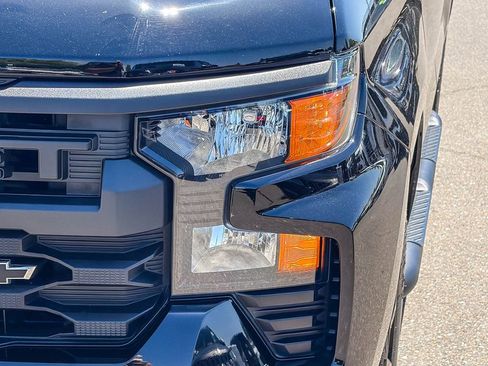Used 2024 Chevrolet Silverado 1500 Custom w/ Turbomax Blackout Package AWD/4WD image 7