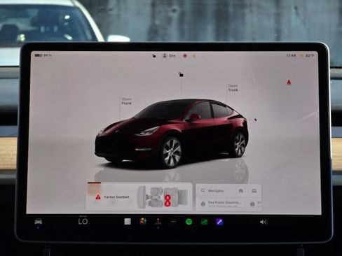 Used 2023 Tesla Model Y Long Range AWD/4WD image 20