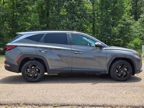 Used 2024 Hyundai Tucson SEL FWD image 6