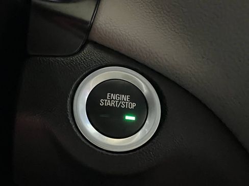 Used 2024 Chevrolet Equinox LS w/ Midnight Edition FWD image 19