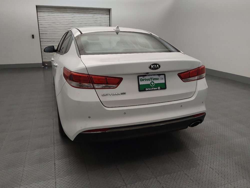 Used 2016 Kia Optima LX w/ LX Convenience Package FWD image 6