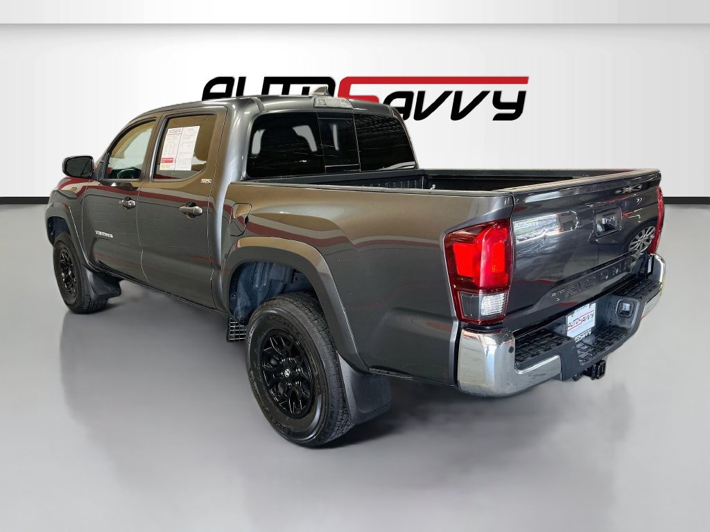 Used 2022 Toyota Tacoma SR5 RWD image 5