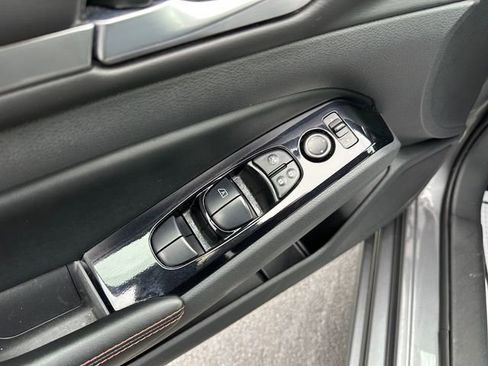 Used 2024 Nissan Altima 2.5 SR image 19