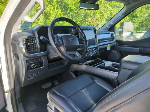Used 2024 Ford F350 Lariat w/ Lariat Ultimate Package AWD/4WD image 7