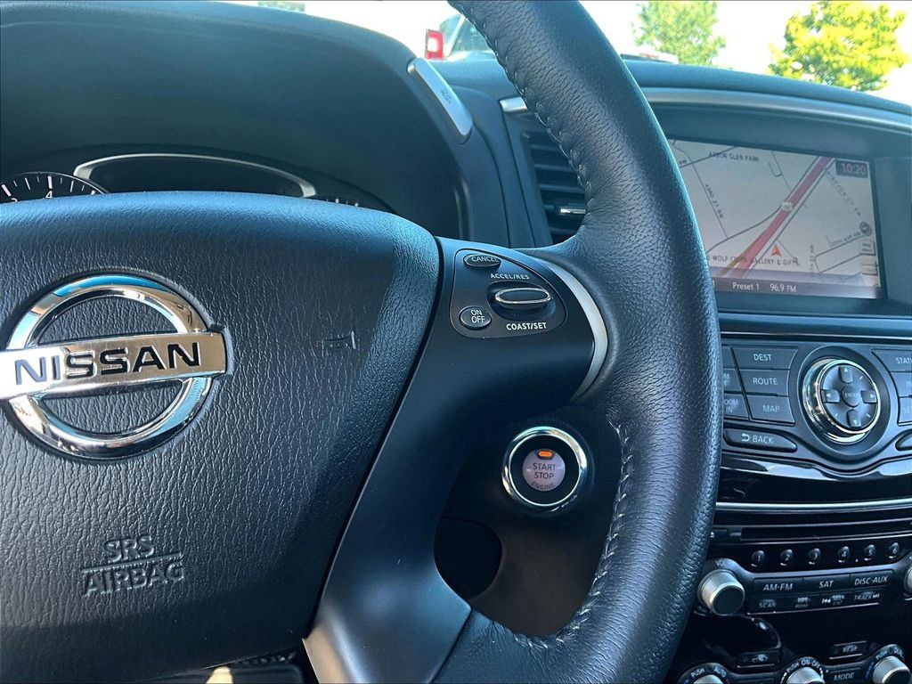 Used 2014 Nissan Pathfinder SL w/ SL Tech Package AWD/4WD image 14