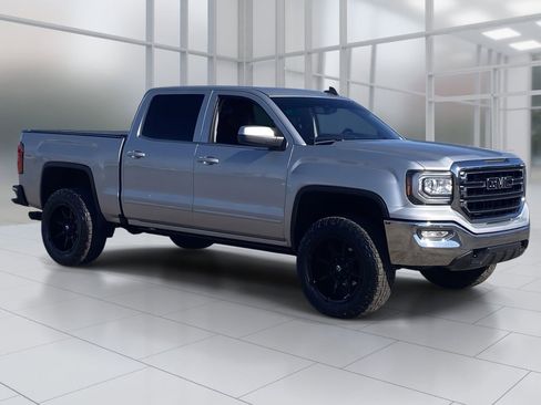 Used 2018 GMC Sierra 1500 SLE w/ SLE Value Package image 8