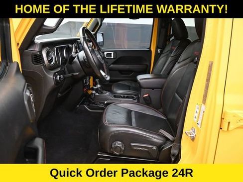 Used 2018 Jeep Wrangler Unlimited Rubicon w/ Cold Weather Group AWD/4WD image 14