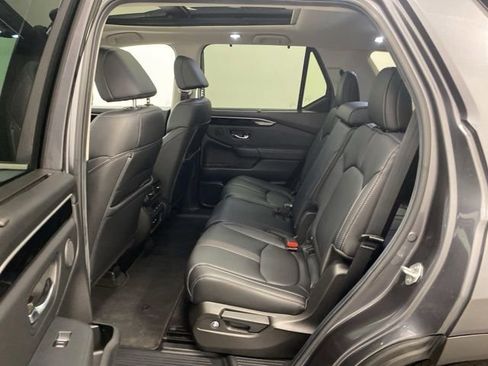 Certified 2025 Honda Pilot Touring image 22