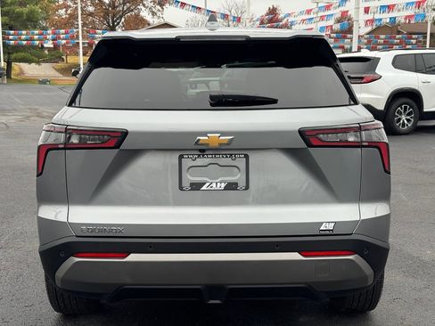 Used 2025 Chevrolet Equinox LT image 6