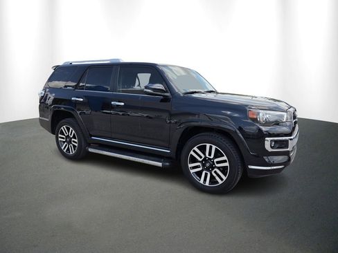 Used 2023 Toyota 4Runner Limited AWD/4WD image 2