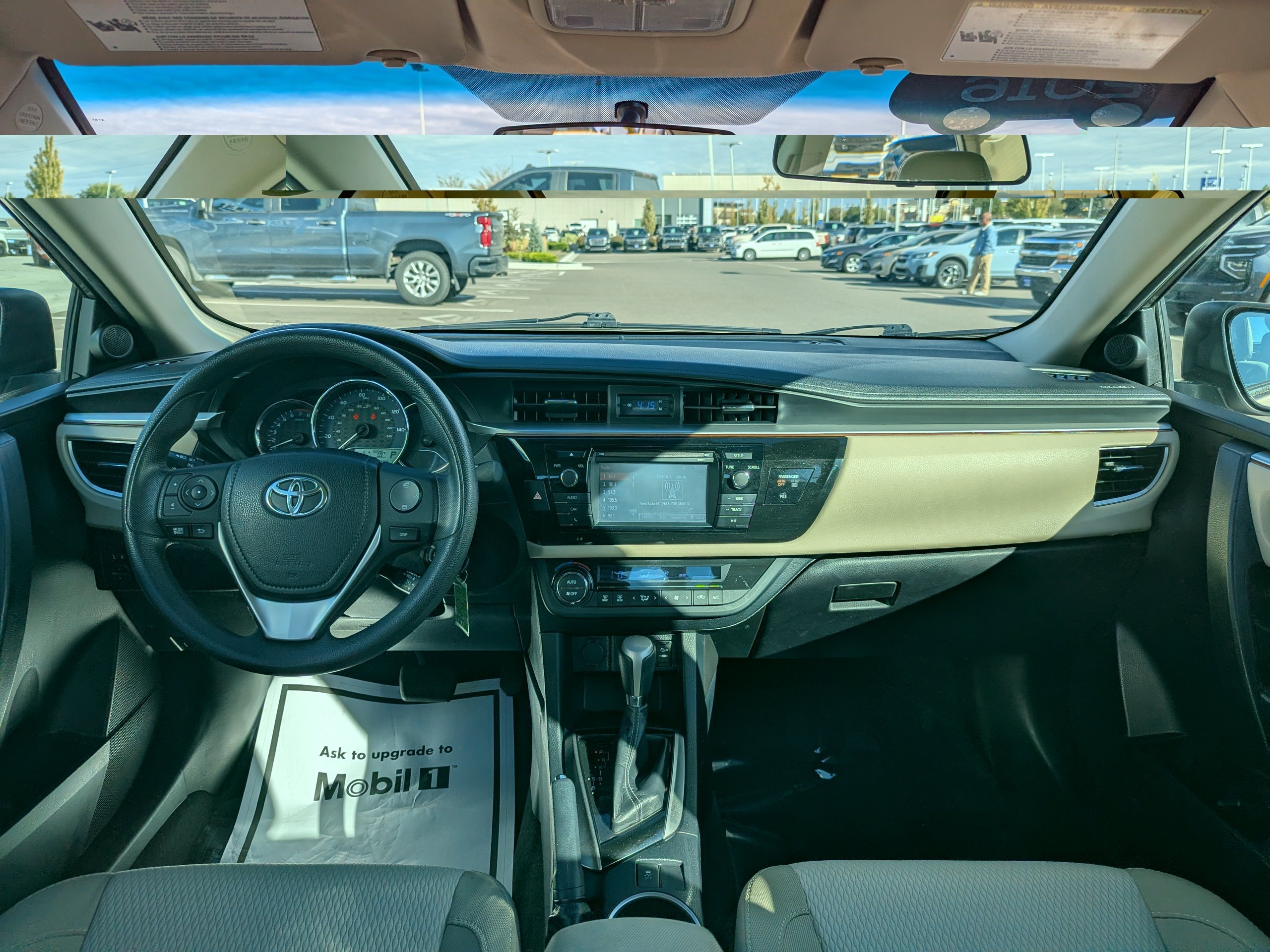 Used 2016 Toyota Corolla LE FWD image 25