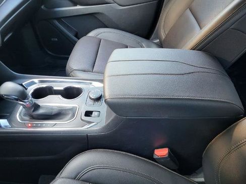 Used 2023 Chevrolet Traverse High Country image 25