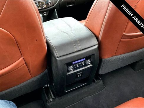 Used 2018 Chevrolet Traverse LS image 10