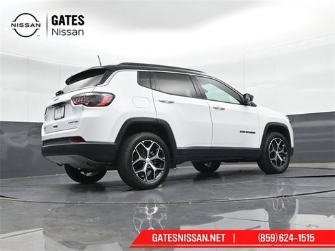 Used 2024 Jeep Compass Limited image 33