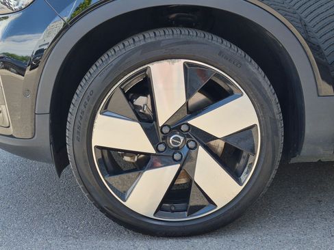 Used 2023 Volvo C40 P8 Recharge Ultimate AWD/4WD image 10