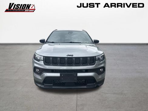 Used 2023 Jeep Compass Latitude w/ Convenience Group AWD/4WD image 8