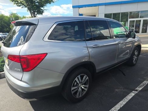 Used 2017 Honda Pilot EX-L image 3
