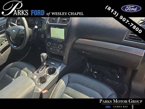 Certified 2018 Ford Explorer XLT w/ Equipment Group 202A AWD/4WD image 11