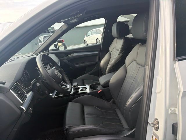Used 2024 Audi Q5 2.0T Premium Plus w/ Premium Plus Package AWD/4WD image 13