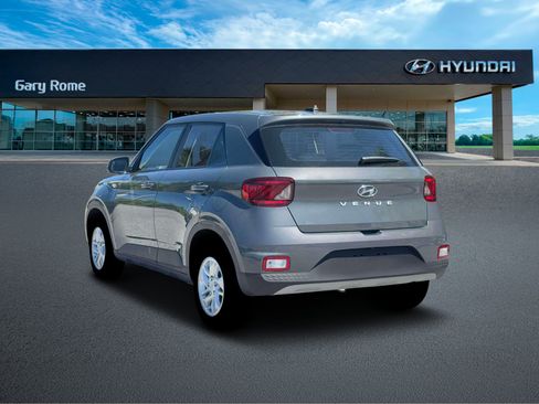 New 2026 Hyundai Venue SE FWD image 5