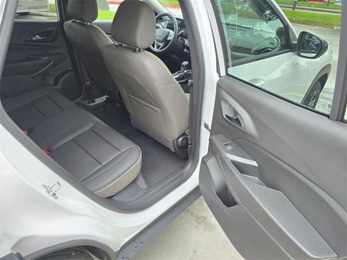 New 2026 Chevrolet Trax ACTIV image 14